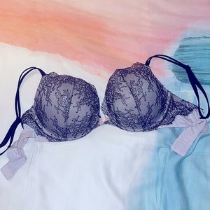 Lavender and black lace.36D bra with wire